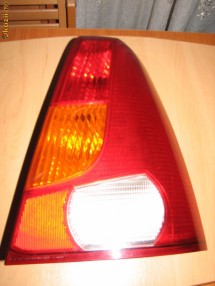 Lampa stop spate dreapta Dacia Logan, folosit foto