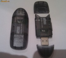CITITOR DE CARDURI CARD READER SD/MMC/RS-MMC foto