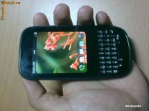 Palm Pixi Plus ( iphone nokia htc ) foto
