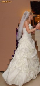 VAND ROCHIE DE MIREASA SUPERBA IVORY Miss Befany foto