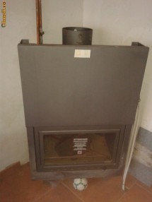 termocamin pe lemne le marble foto
