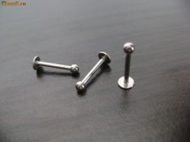 PIERCING BUZA OTEL CHIRURGICAL BILA foto