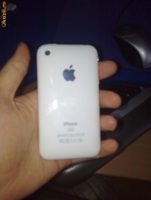 Vand Iphone 3GS 32 Gb Alb ! foto