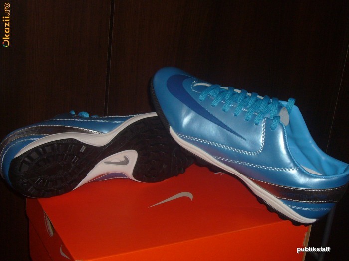 Adidasi NIKE Mercurial Model NOU 2011 !!! foto mare