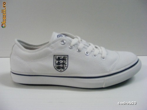 Tenisi UMBRO nr. 40.5, 42, 43 si 44, InCutie, COD 361 foto mare