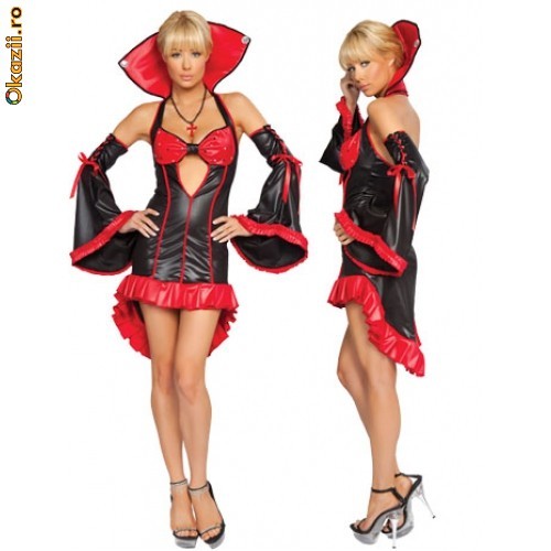 Costum de Vampir foto mare