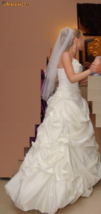 VAND ROCHIE DE MIREASA SUPERBA IVORY Miss Befany foto mare