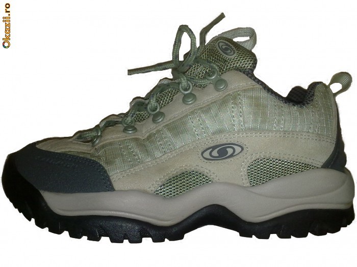 GHETE  SALOMON  GORE-TEX   marimea  37  2/3   23.5CM foto mare
