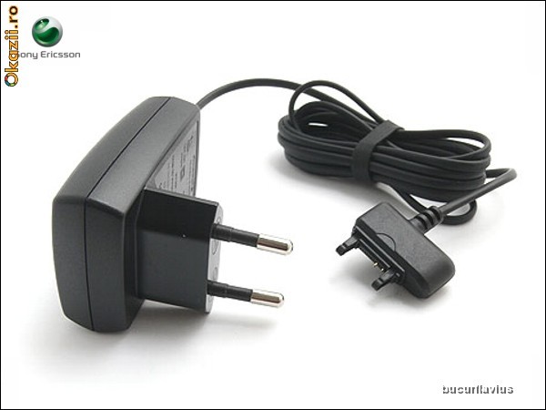 Incarcator Sony Ericsson cst-60 foto mare