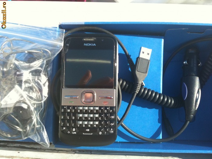 Vand urgent !!!!!!!!!!!!! NOKIA E5 foto mare