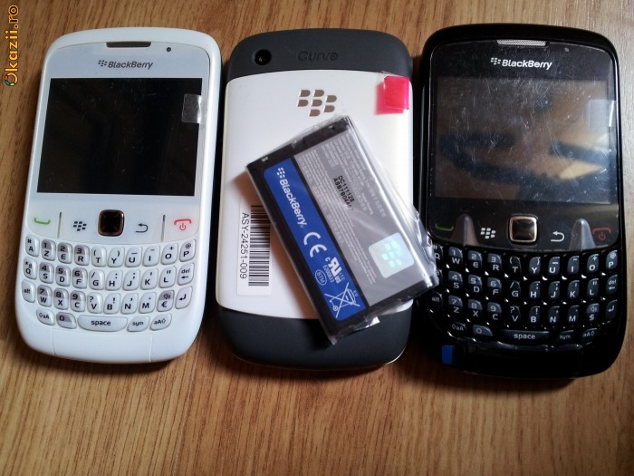 BlackBerry Curve 8520 Gemini Black si WHITE NOI SIGILATE 350ron foto mare