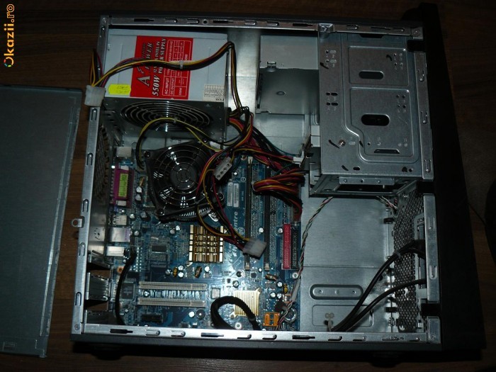 Sistem P4 - IBM 8326 75G foto mare