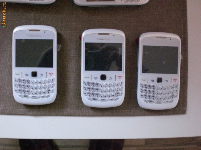 Blackberry Curve 8520 nou 0 minure pe alb si negru foto mare
