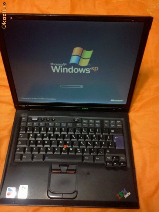 Laptop IBM foto mare