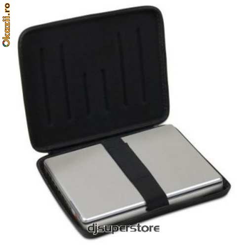 UDG Creator Laptop Shield 17 Inch (Black) U8053BL foto mare