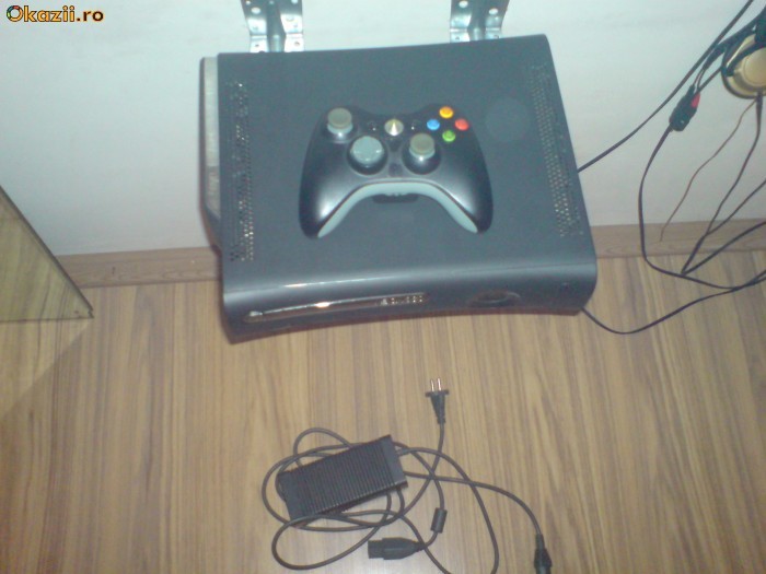 XBOX 360 Elite modat Lt 2.0 foto mare