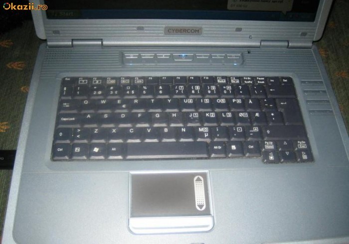 MEDION MD95580 CYBERCOM FUNCTIONAL !! foto mare