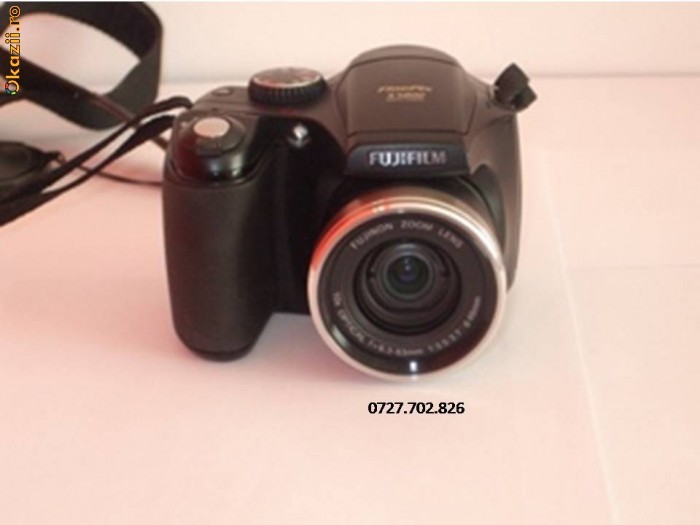 Aparat foto FujiFilm FinePix S5800 cu bonus geanta transport umar si SD card  1 GB foto mare