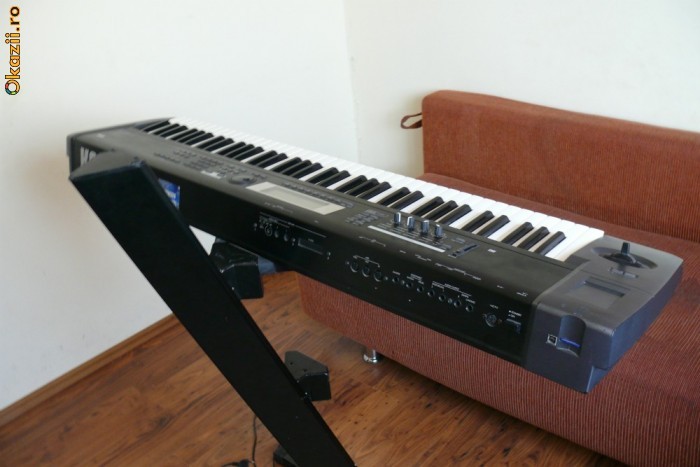 korg tr 76 foto mare