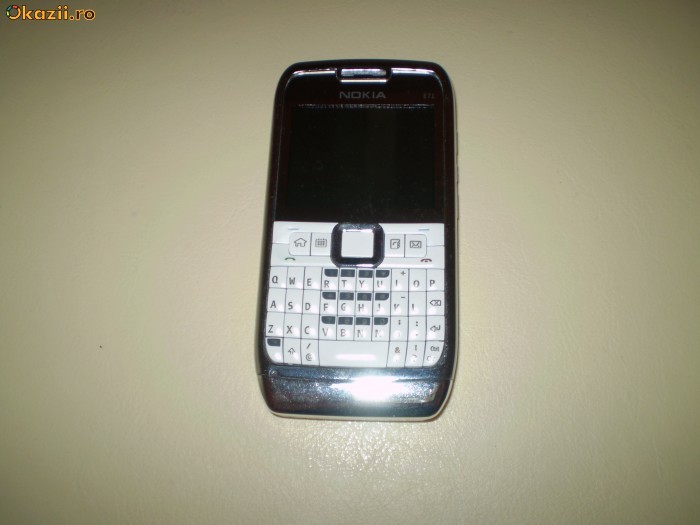 NOKIA E71 REPLICA foto mare