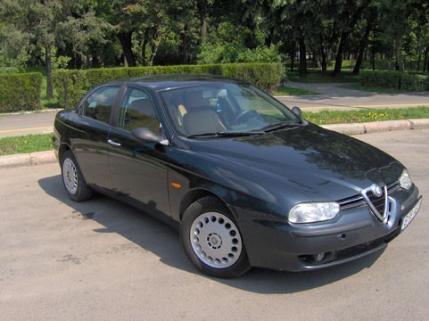 Alfa Romeo 156 1.9 JTD berlina foto mare